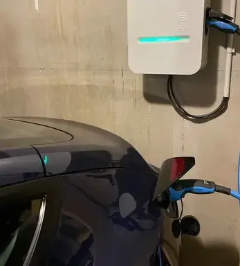 installation borne recharge voiture électrique Saint Malo-1